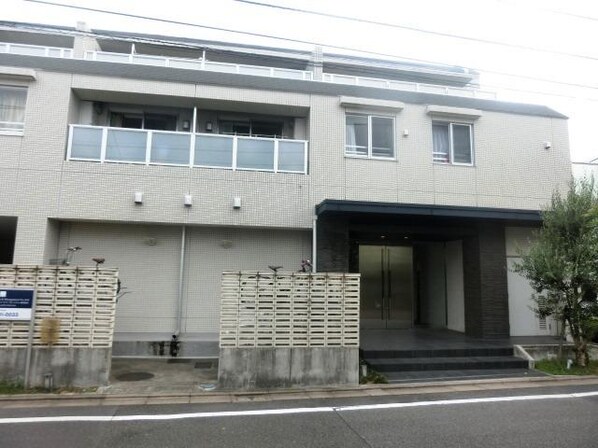 エスティメゾン都立大学の物件外観写真